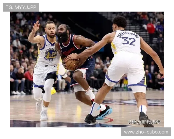 勇士快船对决干扰球漏判 科尔抗议连吃技犯被驱逐 勇士快船对决干扰球漏判 科尔抗议连吃技犯被驱逐